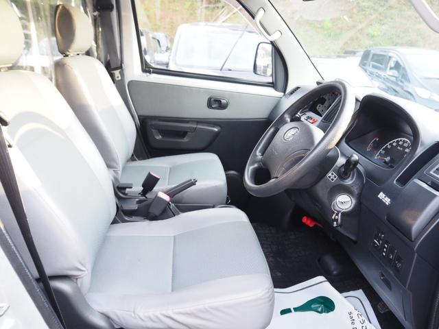 タウンエースバン ＧＬ　車検整備付き　１年保証　４ＷＤ　２人乗り　電動格納ミラー　レベラーザー（15枚目）