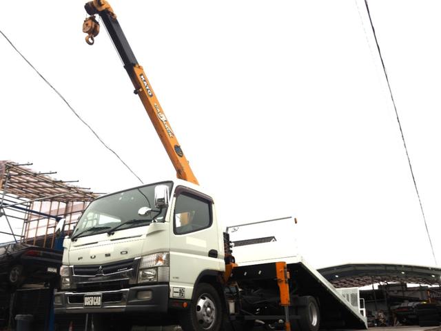 キャンター 　車検令和８年１１月　ラジコン　クレーン付き積載車　積載量３２００ｋｇ　３段クレーンフックイン　ローダー　ウィンチ　クレーン２９３０ｋｇ吊　５ＭＴ　ディーゼル（8枚目）