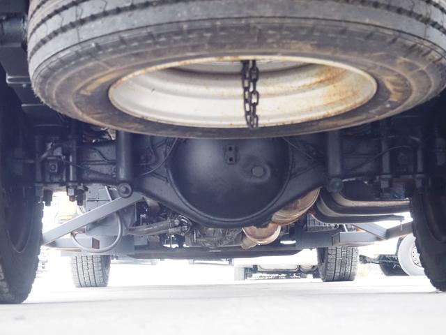 キャンター 　車検令和８年１１月　ラジコン　クレーン付き積載車　積載量３２００ｋｇ　３段クレーンフックイン　ローダー　ウィンチ　クレーン２９３０ｋｇ吊　５ＭＴ　ディーゼル（33枚目）