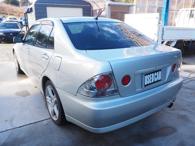 アルテッツァ ＲＳ２００　車検令和８年４月　６ＭＴ　オートエアコン　ＦＲ　タイミングベルト交換済（6枚目）