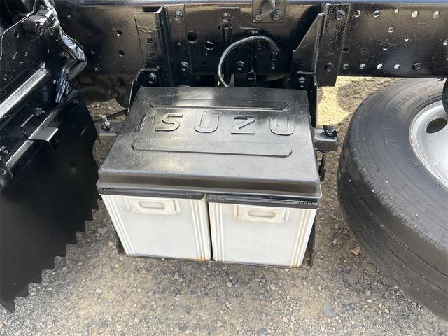 エルフトラック トラック ダンプ MT 後輪ダブル ETC エアコン パワーウィンドウ(22枚目)