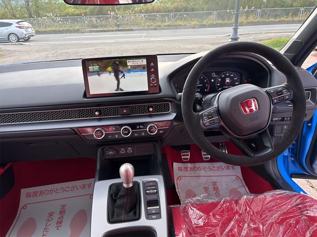 シビック タイプＲ　ホンダセンシング　ナビ　地デジ　Ｂｌｕｅｔｏｏｔｈ　バックカメラ　令和６年８月登録車（15枚目）