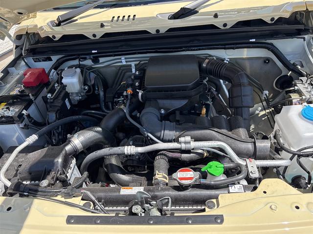 ジムニー ＸＣ　届出済未使用車　４ＷＤ　衝突軽減装置　クルーズコントロール　スマートキー　シートヒーター　ＬＥＤヘッドライト　オートライト　オートエアコン　フォグランプ　革巻きステアリング　ステアリングリモコン（17枚目）