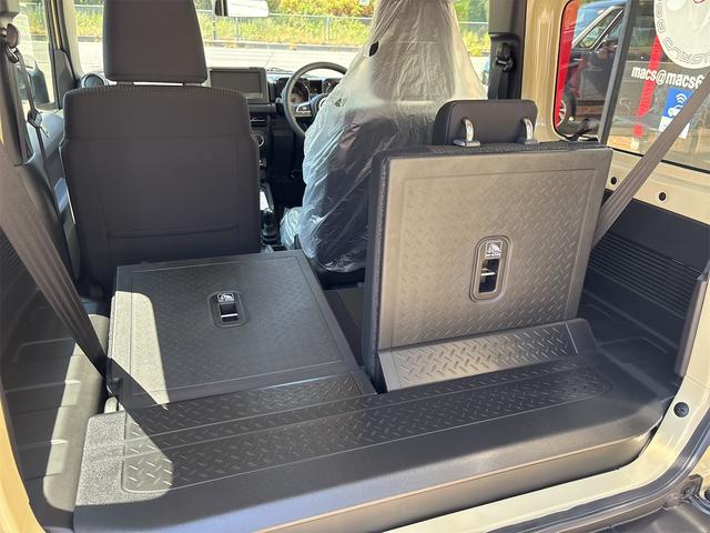 ジムニー ＸＣ　届出済未使用車　４ＷＤ　衝突軽減装置　クルーズコントロール　スマートキー　シートヒーター　ＬＥＤヘッドライト　オートライト　オートエアコン　フォグランプ　革巻きステアリング　ステアリングリモコン（19枚目）