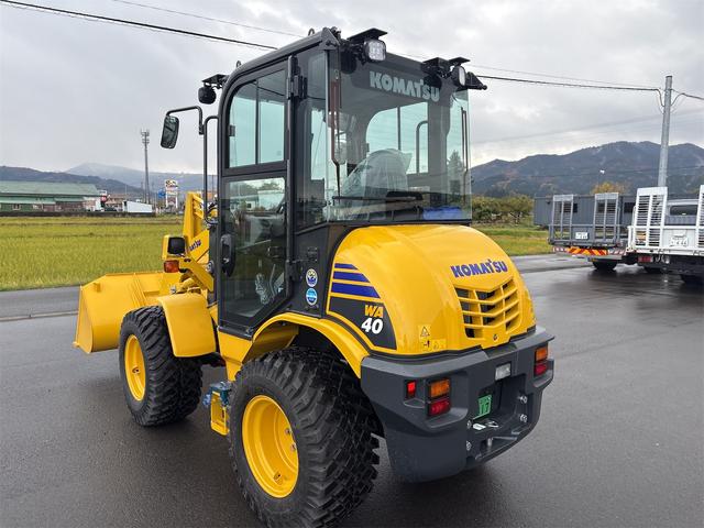 日本 コマツ ホイールローダー WA40-8 除雪仕様 未使用品(9枚目)