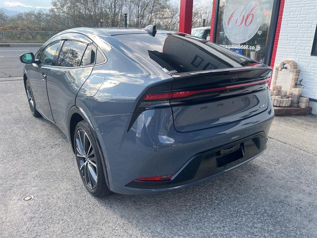 プリウス Ｚ　４ＷＤ　１２．３型ＴＶ　ナビ　ＥＴＣ２．０　デジタルインナーミラー　パノラミックビューモニター　パワーバックドア　ハンドルヒーター　ＢＳＭ　シートヒーター＆ベンチレーター　トヨタチームメート　ドラレコ（9枚目）