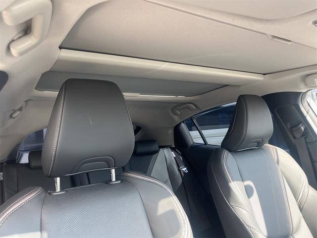 プリウス Ｚ　４ＷＤ　１２．３型ＴＶ　ナビ　ＥＴＣ２．０　デジタルインナーミラー　パノラミックビューモニター　パワーバックドア　ハンドルヒーター　ＢＳＭ　シートヒーター＆ベンチレーター　トヨタチームメート　ドラレコ（12枚目）