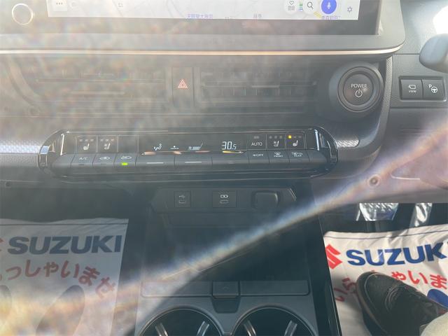 プリウス Ｚ　４ＷＤ　１２．３型ＴＶ　ナビ　ＥＴＣ２．０　デジタルインナーミラー　パノラミックビューモニター　パワーバックドア　ハンドルヒーター　ＢＳＭ　シートヒーター＆ベンチレーター　トヨタチームメート　ドラレコ（22枚目）