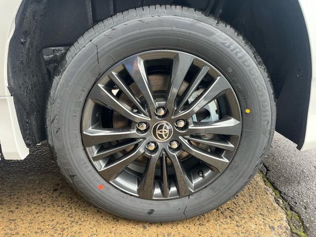 ヴォクシー ハイブリッドＳ－Ｚ　４ＷＤ　快適利便パッケージ　トヨタセィフティセンス　トヨタチームメイトアドバンスパーク＋ＰＶＭ＋ＰＫＳＢ　ＥＴＣ２．０　寒冷地仕様　両側電動スライドドア　登録済み未使用車（20枚目）