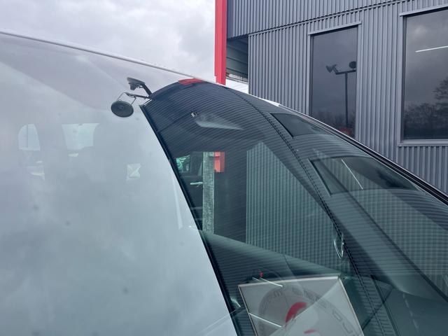 ヴォクシー ハイブリッドＳ－Ｚ　４ＷＤ　快適利便パッケージ　トヨタセィフティセンス　トヨタチームメイトアドバンスパーク＋ＰＶＭ＋ＰＫＳＢ　ＥＴＣ２．０　寒冷地仕様　両側電動スライドドア　登録済み未使用車（25枚目）