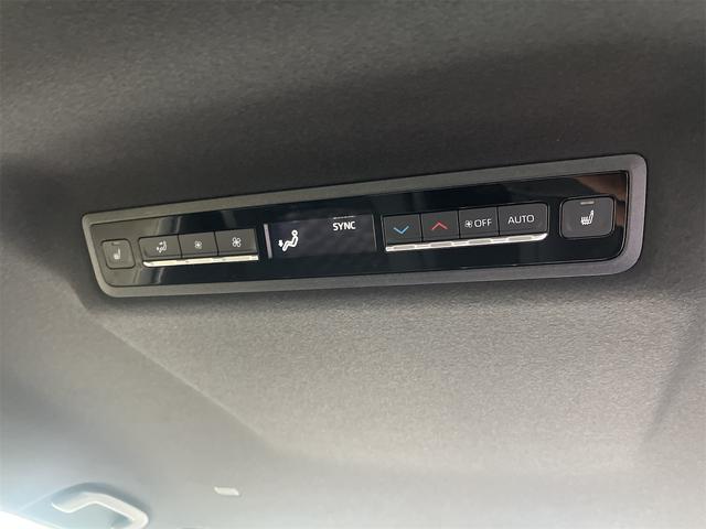 ヴォクシー ハイブリッドＳ－Ｚ　４ＷＤ　快適利便パッケージ　トヨタセィフティセンス　トヨタチームメイトアドバンスパーク＋ＰＶＭ＋ＰＫＳＢ　ＥＴＣ２．０　寒冷地仕様　両側電動スライドドア　登録済み未使用車（24枚目）