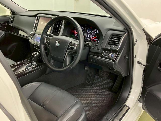クラウン アスリートＧ－Ｔ　後期型　純正８型ナビ　フルセグＴＶ　ＢＴ　Ｂカメ　ＬＥＤヘッドライト　オートライト　オートハイビーム　ＡＣＣ　パドルシフト　　レザーシート　Ｐシート　シートメモリー　シートヒーター　シートクーラー（25枚目）