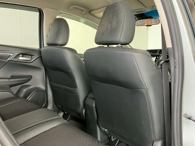 フィットハイブリッド Ｌパッケージ　４ＷＤ　１オーナー　純正ナビ　バックモニター　フロントカメラ　フルセグＴＶ　ＢＴ　クルーズコントロール　ＬＥＤヘッドライト　オートライト　衝突被害軽減ブレーキ　踏み間違い防止　サイドカーテンエアバッグ（26枚目）