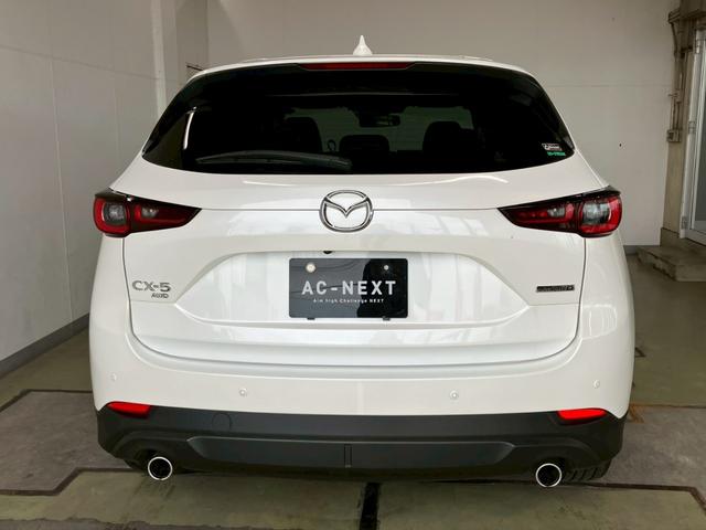 ＣＸ－５ ＸＤ　ブラックトーンエディション　４ＷＤ　純正１０インチナビ　３６０度ビューモニター　ＣａｒＰｌａｙ　パワーバックドア　アダプティブＬＥＤヘッドライト　シートヒーター　ＨＵＤ　ブラインドスポットモニター　ＡＣＣ　レーンキープ　ＥＴＣ（6枚目）