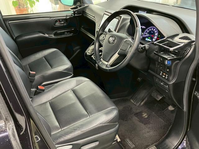 エスクァイア ハイブリッドGi 後期型 両側電動 純正9型ナビ 純正フリップダウン LEDヘッドライト オートハイビーム クルコン シートヒーター 衝突軽減ブレーキ レーンキープアシスト バックカメラ フルセグ Bluetooth(28枚目)