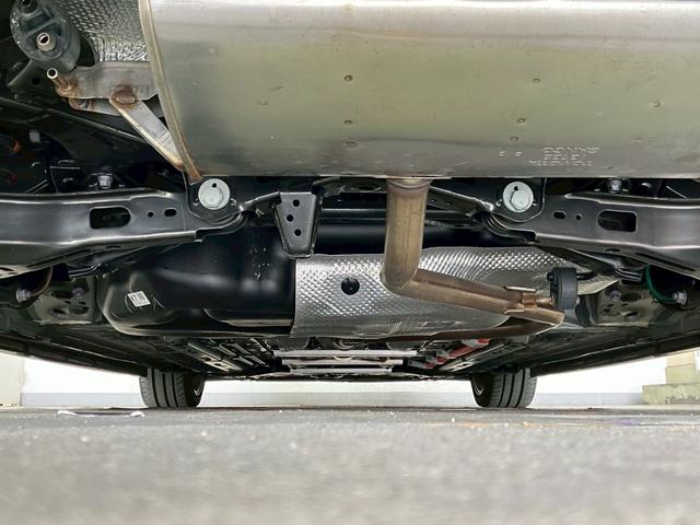 カローラツーリング ハイブリッド ダブルバイビー ワンオーナー モデリスタフルエアロ 10.5インチDPオーディオ ハーフレザー LEDヘッドライト バックカメラ 衝突軽減ブレーキ レーンキープアシスト AC100V電源 オートハイビーム ACC(37枚目)