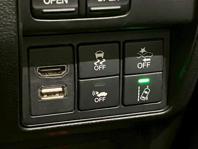 オデッセイハイブリッド ハイブリッドアブソルート・ホンダセンシングEXパック 7人乗 BSM LEDライト アルパインフリップダウ /両側電動スライドドア ハーフレザー パワーシート 衝突軽減ブレーキ レーンキープ バックカメラ フルセグ Bluetooth CD DVD(20枚目)