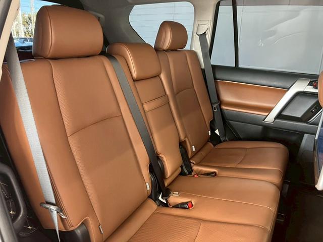 ランドクルーザープラド TX Lパッケージ 70thアニバーサリーリミテッド 1オーナー ムーンルーフ JAOSスキッププレート ガナドールマフラー RAYS18インチAW リフトアップ 9型ナビ バックカメラ シートヒーター 茶側シート LEDライト ACC セーフティセンス(39枚目)