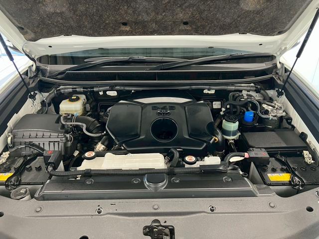 ランドクルーザープラド TX Lパッケージ 70thアニバーサリーリミテッド 1オーナー ムーンルーフ JAOSスキッププレート ガナドールマフラー RAYS18インチAW リフトアップ 9型ナビ バックカメラ シートヒーター 茶側シート LEDライト ACC セーフティセンス(44枚目)