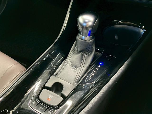 【シフトレバー】一目で分かる操作しやすい見た目と手になじむデザインです！