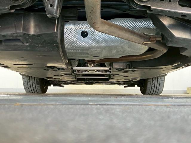 【足廻り】錆もなく綺麗な状態を保っております。車高調へのカスタム等も承っております♪