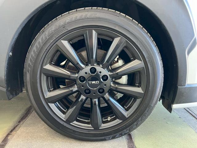 純正ＴＲＤ１８インチアルミホイール【２２５／５０Ｒ１８】