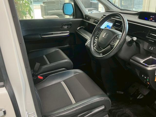 ステップワゴンスパーダ スパーダハイブリッド　Ｇ・ＥＸ　ホンダセンシング　純正９インチナビ　１０インチフリップダウンモニター　全周囲カメラ　ＡＣＣ　ＬＥＤライト　両側電動ドア　衝突軽減ブレーキ　ドラレコ　後席エアコン　ＥＴＣ　横滑り防止　シートヒーター　ハーフレザーシート（30枚目）