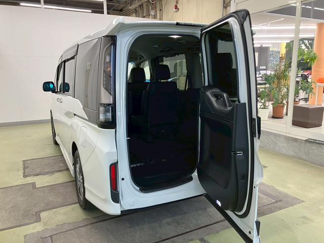 ステップワゴンスパーダ スパーダハイブリッド　Ｇ・ＥＸ　ホンダセンシング　純正９インチナビ　１０インチフリップダウンモニター　全周囲カメラ　ＡＣＣ　ＬＥＤライト　両側電動ドア　衝突軽減ブレーキ　ドラレコ　後席エアコン　ＥＴＣ　横滑り防止　シートヒーター　ハーフレザーシート（37枚目）