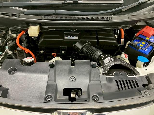 ステップワゴンスパーダ スパーダハイブリッド　Ｇ・ＥＸ　ホンダセンシング　純正９インチナビ　１０インチフリップダウンモニター　全周囲カメラ　ＡＣＣ　ＬＥＤライト　両側電動ドア　衝突軽減ブレーキ　ドラレコ　後席エアコン　ＥＴＣ　横滑り防止　シートヒーター　ハーフレザーシート（38枚目）
