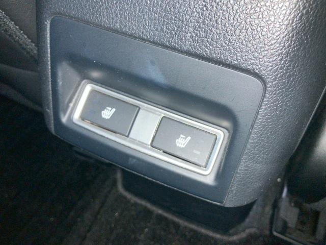 フォレスター Ｓ－リミテッド　ＡＣＣ　ＬＥＤヘッドライト　ステアリングレスポンシブヘッドランプ　パワーシート　７型ナビ　バックカメラ　フルセグ　Ｂｌｕｅｔｏｏｔｈ　ＣＤ　ＤＶＤ再生　シートヒーター　パワーシート　ハーフレザーシート（22枚目）