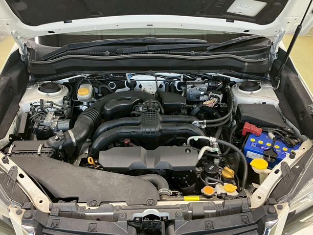 フォレスター Ｓ－リミテッド　ＡＣＣ　ＬＥＤヘッドライト　ステアリングレスポンシブヘッドランプ　パワーシート　７型ナビ　バックカメラ　フルセグ　Ｂｌｕｅｔｏｏｔｈ　ＣＤ　ＤＶＤ再生　シートヒーター　パワーシート　ハーフレザーシート（30枚目）