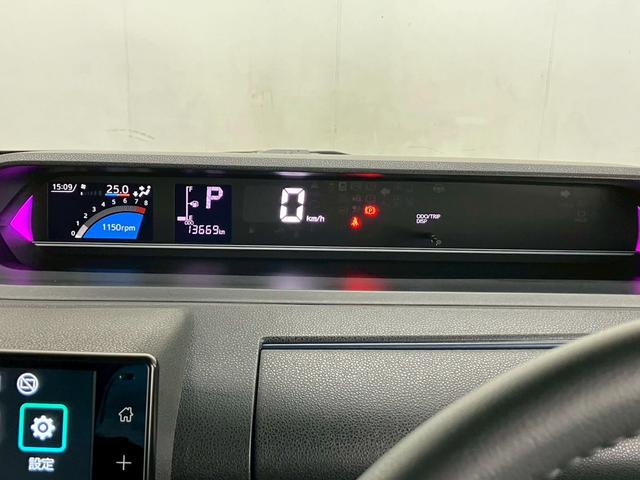 タント カスタムＲＳ　両側電動スライド　ターボ車　純正９インチディスプレイオーディオ　バックカメラ　地デジ　ＣａｒＰｌａｙ　シートヒーター　ＬＥＤヘッドライト　クリアランスソナー　衝突被害軽減ブレーキ　レーンキープ　後期型（8枚目）