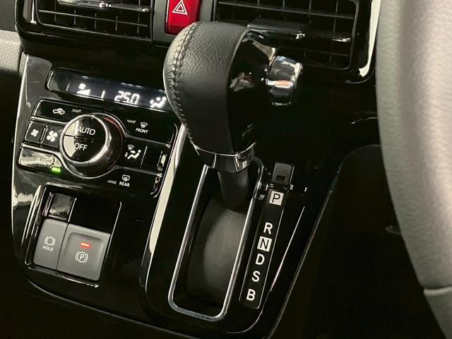 タント カスタムＲＳ　両側電動スライド　ターボ車　純正９インチディスプレイオーディオ　バックカメラ　地デジ　ＣａｒＰｌａｙ　シートヒーター　ＬＥＤヘッドライト　クリアランスソナー　衝突被害軽減ブレーキ　レーンキープ　後期型（15枚目）