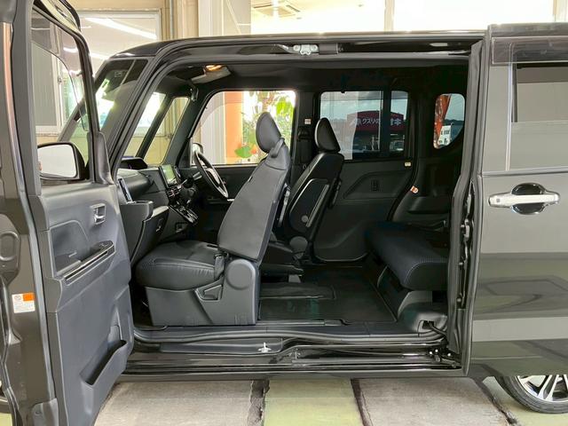 タント カスタムＲＳ　両側電動スライド　ターボ車　純正９インチディスプレイオーディオ　バックカメラ　地デジ　ＣａｒＰｌａｙ　シートヒーター　ＬＥＤヘッドライト　クリアランスソナー　衝突被害軽減ブレーキ　レーンキープ　後期型（26枚目）