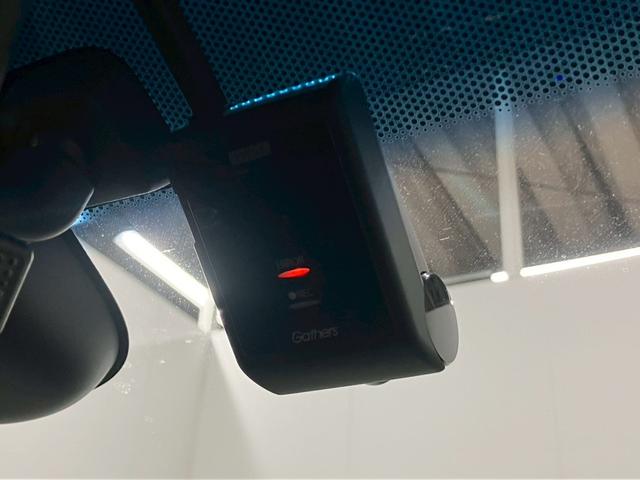 シャトル ハイブリッドＸ　ホンダセンシング　ＬＥＤヘッドライト　アダプティブクルコン　シートヒーター　ハーフレザー　ステリモ　純正ナビ　フルセグＴＶ　ＣＤ　ＤＶＤ　Ｂｌｕｅｔｏｏｔｈ　バックカメラ　純正ドラレコ　衝突軽減ブレーキ　レーンキープ（23枚目）