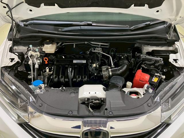 シャトル ハイブリッドＸ　ホンダセンシング　ＬＥＤヘッドライト　アダプティブクルコン　シートヒーター　ハーフレザー　ステリモ　純正ナビ　フルセグＴＶ　ＣＤ　ＤＶＤ　Ｂｌｕｅｔｏｏｔｈ　バックカメラ　純正ドラレコ　衝突軽減ブレーキ　レーンキープ（32枚目）