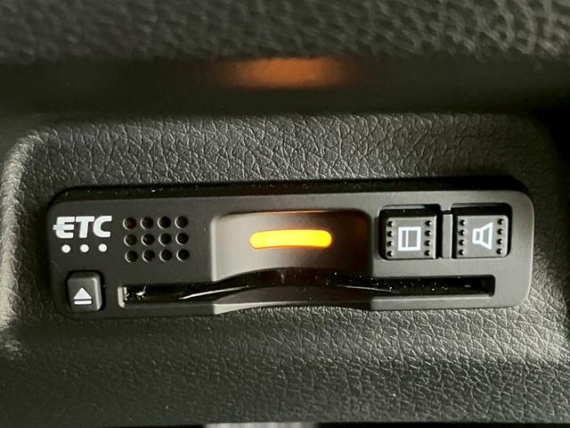 ジェイド ＲＳ・ホンダセンシング　純正９インチナビ　バックモニター　フルセグＴＶ　ＨＤＭＩ接続　ＬＥＤヘッドライト　前後ドライブレコーダー　衝突被害軽減ブレーキ　レーンキープ　アダプティブクルーズコントロール　パドルシフト　ＥＴＣ（25枚目）