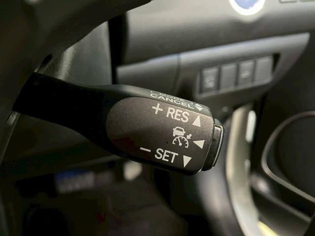 ハリアーハイブリッド プレミアム　アドバンスドパッケージ　４ＷＤ　ＪＢＬサウンド　全周囲カメラ　ワイヤレス充電　アダプティブクルコン　ＬＥＤヘッドライト　パワーバックドア　ハーフレザー　ＣＤ　ＤＶＤ　Ｂｌｕｅｔｏｏｔｈ　レーンキープ　衝突軽減ブレーキ　ＥＴＣ（12枚目）