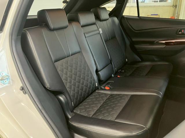 ハリアーハイブリッド プレミアム　アドバンスドパッケージ　４ＷＤ　ＪＢＬサウンド　全周囲カメラ　ワイヤレス充電　アダプティブクルコン　ＬＥＤヘッドライト　パワーバックドア　ハーフレザー　ＣＤ　ＤＶＤ　Ｂｌｕｅｔｏｏｔｈ　レーンキープ　衝突軽減ブレーキ　ＥＴＣ（33枚目）