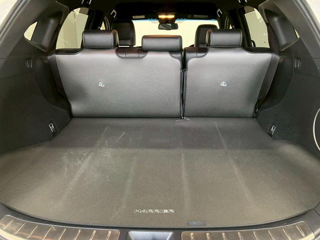 ハリアーハイブリッド プレミアム　アドバンスドパッケージ　４ＷＤ　ＪＢＬサウンド　全周囲カメラ　ワイヤレス充電　アダプティブクルコン　ＬＥＤヘッドライト　パワーバックドア　ハーフレザー　ＣＤ　ＤＶＤ　Ｂｌｕｅｔｏｏｔｈ　レーンキープ　衝突軽減ブレーキ　ＥＴＣ（34枚目）