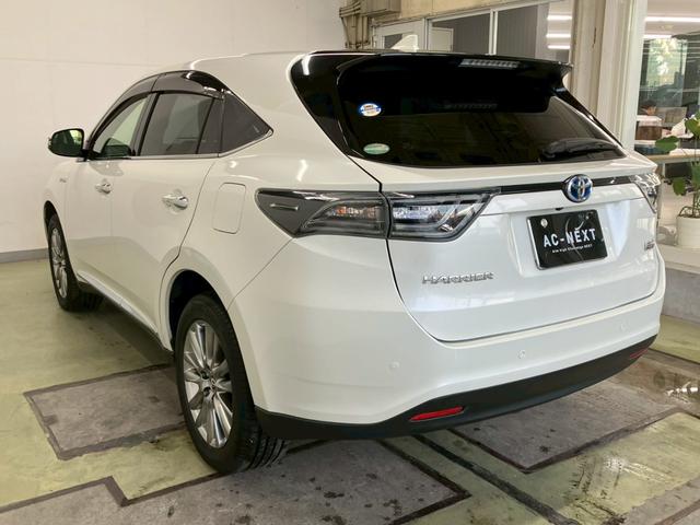 ハリアーハイブリッド プレミアム　アドバンスドパッケージ　４ＷＤ　ＪＢＬサウンド　全周囲カメラ　ワイヤレス充電　アダプティブクルコン　ＬＥＤヘッドライト　パワーバックドア　ハーフレザー　ＣＤ　ＤＶＤ　Ｂｌｕｅｔｏｏｔｈ　レーンキープ　衝突軽減ブレーキ　ＥＴＣ（41枚目）