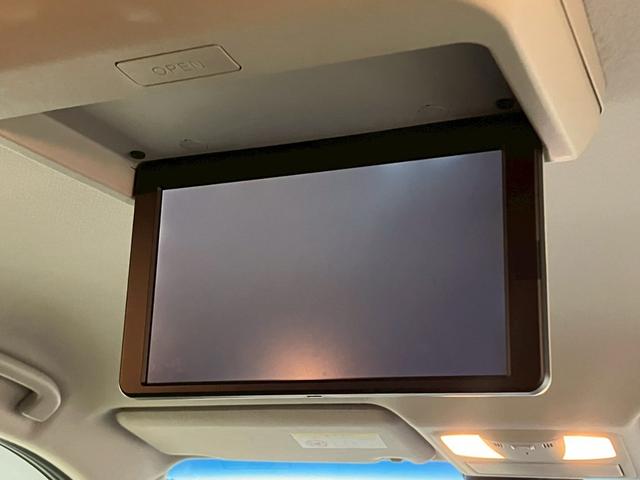 エルグランド 250ハイウェイスターS アーバンクロム 純正8インチナビ 10インチフリップダウンモニター 両側電動スライドドア パワーバックドア 純正ドライブレコーダー アダプティブクルーズコントロール プリクラッシュブレーキ 障害物センサー 純正AW(17枚目)