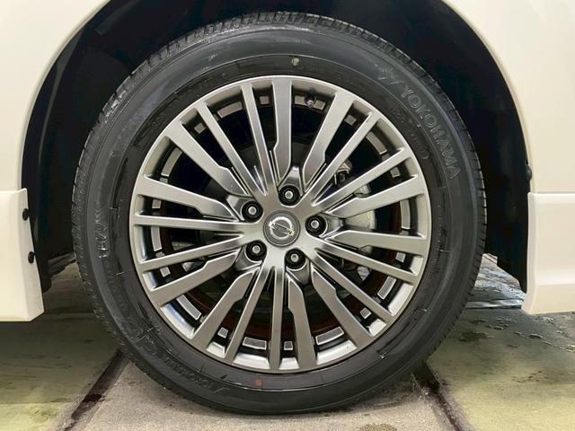 エルグランド 250ハイウェイスターS アーバンクロム 純正8インチナビ 10インチフリップダウンモニター 両側電動スライドドア パワーバックドア 純正ドライブレコーダー アダプティブクルーズコントロール プリクラッシュブレーキ 障害物センサー 純正AW(42枚目)