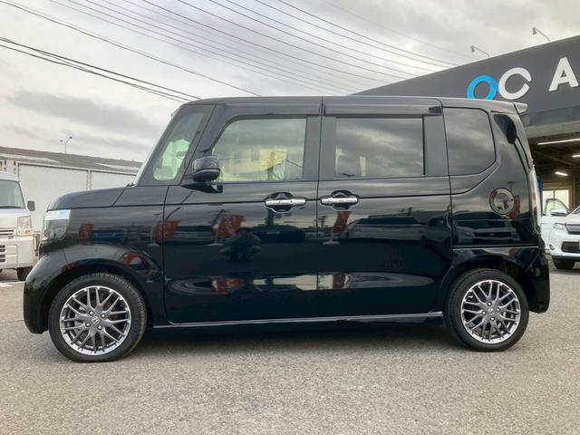 Ｎ－ＢＯＸカスタム ターボ　純正９インチナビ　純正フリップダウンＭ　両側電動スライドドア　アダプティブクルコン　ＬＥＤヘッドライト　クリアランスソナー　ハーフレザーシート　シートヒーター　ＭＴモード　フルセグＴＶ　バックカメラ（5枚目）