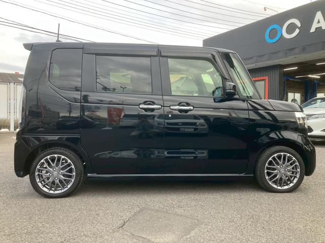 Ｎ－ＢＯＸカスタム ターボ　純正９インチナビ　純正フリップダウンＭ　両側電動スライドドア　アダプティブクルコン　ＬＥＤヘッドライト　クリアランスソナー　ハーフレザーシート　シートヒーター　ＭＴモード　フルセグＴＶ　バックカメラ（27枚目）