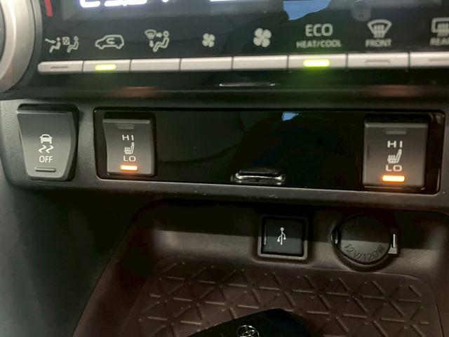 ＲＡＶ４ Ｇ　４ＷＤ　モデリスタフルエアロ　パノラマムーンルーフ　純正ＤＰオーディオ　パノラミックビューモニター　デジタルインナーミラー　ＢＳＭ　電動リアゲート　プリクラッシュセーフティ　ＡＣＣ　ＥＴＣ　ドラレコ（21枚目）