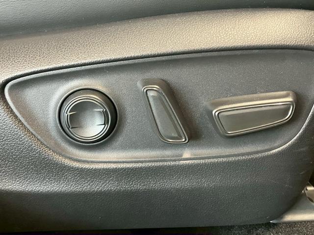 ＲＡＶ４ Ｇ　４ＷＤ　モデリスタフルエアロ　パノラマムーンルーフ　純正ＤＰオーディオ　パノラミックビューモニター　デジタルインナーミラー　ＢＳＭ　電動リアゲート　プリクラッシュセーフティ　ＡＣＣ　ＥＴＣ　ドラレコ（34枚目）