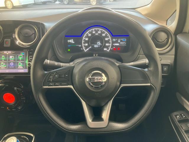 ノート ｅ－パワー　Ｘ　純正エアロ　純正ナビ　アラウンドビューモニター　デジタルインナーミラー　フルセグＴＶ　障害物センサー　衝突軽減ブレーキ　レーンキープアシスト　ＣＤ　ＤＶＤ　Ｂｌｕｅｔｏｏｔｈ　ＥＴＣ　純正ドラレコ（9枚目）