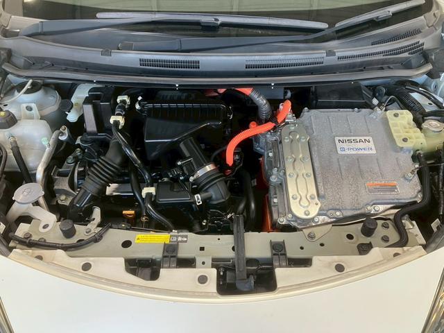 ノート ｅ－パワー　Ｘ　純正エアロ　純正ナビ　アラウンドビューモニター　デジタルインナーミラー　フルセグＴＶ　障害物センサー　衝突軽減ブレーキ　レーンキープアシスト　ＣＤ　ＤＶＤ　Ｂｌｕｅｔｏｏｔｈ　ＥＴＣ　純正ドラレコ（32枚目）