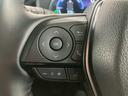 【ステアリングスイッチ】オーディオのボリュームの調節や、ラジオのチャンネルの変更、電話の受け取りなどを可能にします。運転中に目線を下げずに操作可能です。